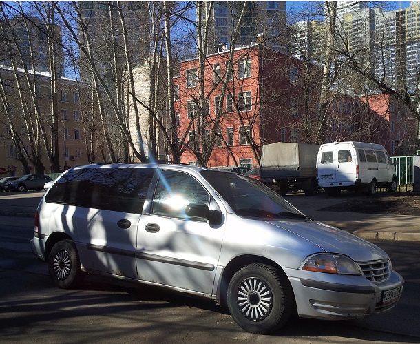 Ford Windstar, 2000