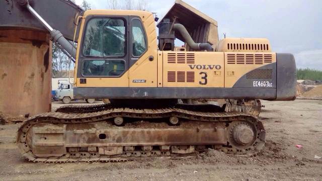 Продам гусеничный экскаватор Volvo EC460BLC