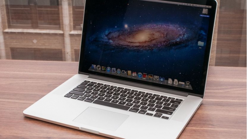 Продам MacBook недорого