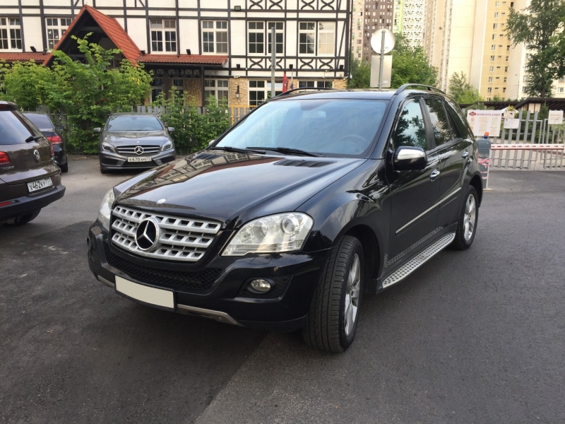 Продаю Mercedes-Benz ML CDI 211 л.с. 4WD. Рестайлинг