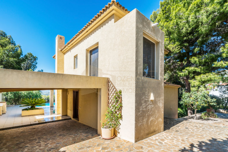 ДОМ В ALTEA LA VELLA