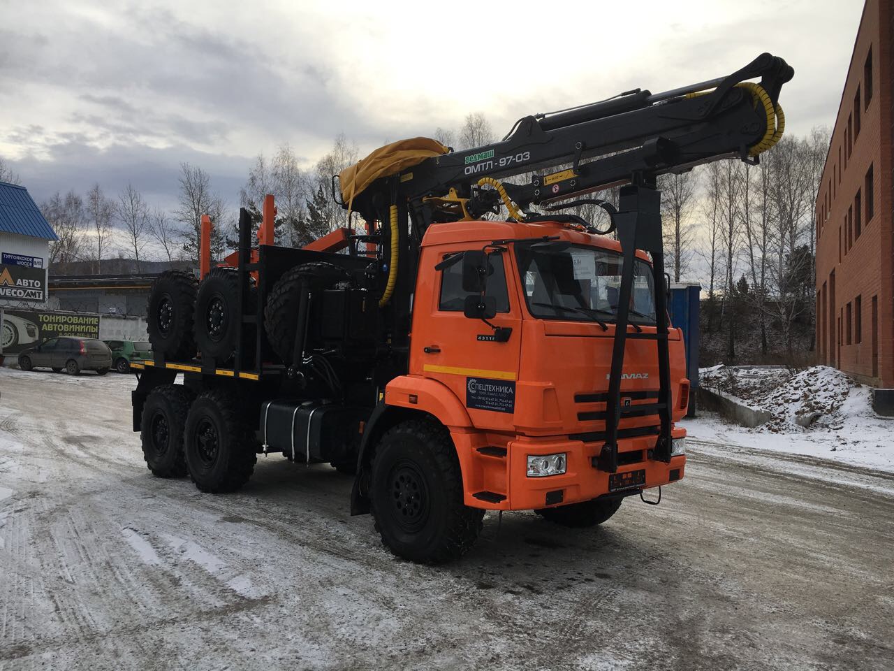 Заводские лесовозы Камаз 43118, с манипуляторами VM10L74 Палфингер