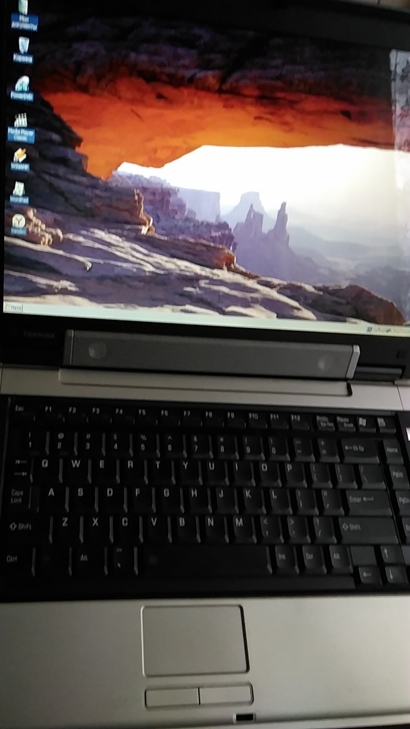 Ноутбук Toshiba M55-S1001 1,6 Mhz 1 Gb 60 hdd 14,1 dvd cr wi-fi Хор. со