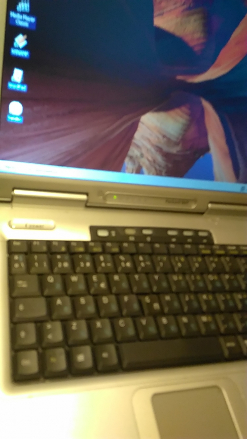 Ноутбук PB 1700 Mhz 770 Mb 60 hdd 15,1 dvd cr wi-fi Удв. сост.