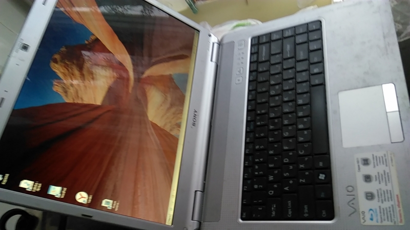 Ноутбук Sony VGN-NC11ZR 2 ядра 2000 Mhz 2 Gb 250 hdd 15,4 dvd cr wi-fi