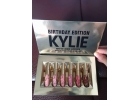 Косметика KYLIE оптом от 1 за шт.